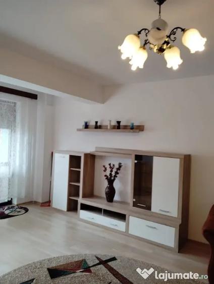 Apartament cu 2 camere decomandat în Aviației