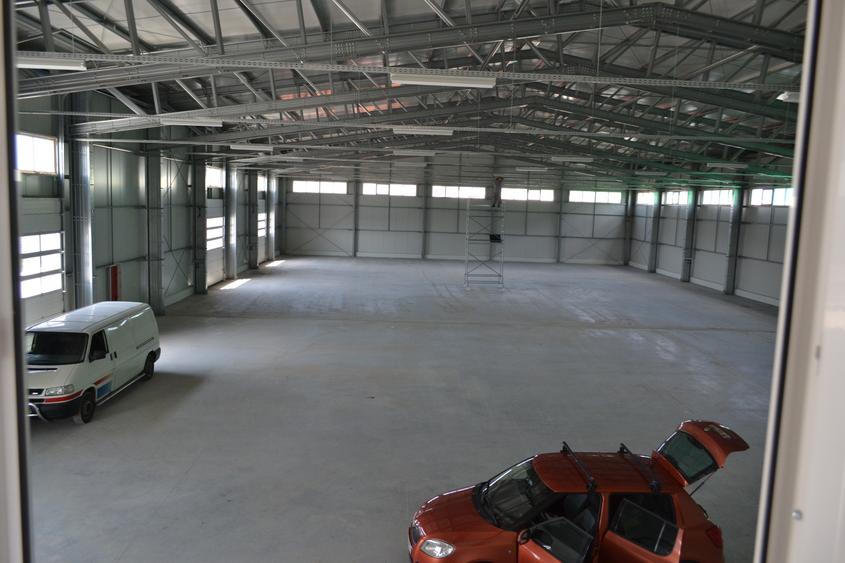 Spațiu industrial, de 2,000 mp, în Exterior Est