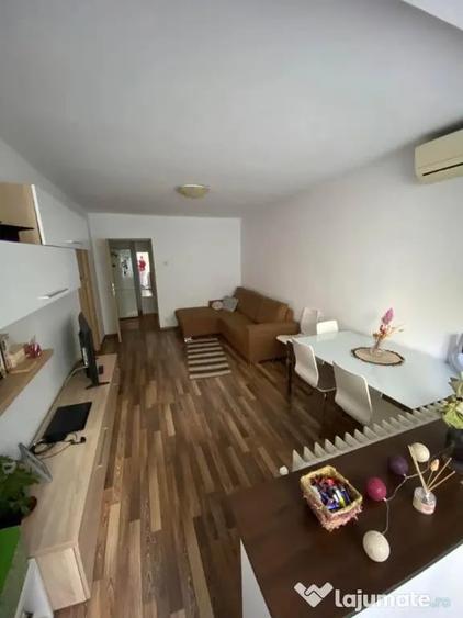 Apartament cu 2 camere decomandat în Obor