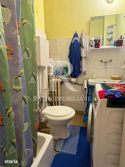 Apartament cu 4 camere decomandat în Dacia