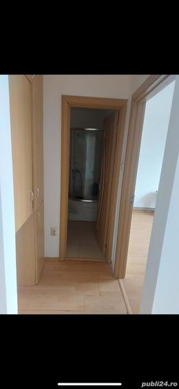 Apartament cu 2 camere semidecomandat în Ferentari