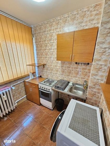 Garsoniera langa metrou Dristor, in bloc reabilitat -la cheie! - 6