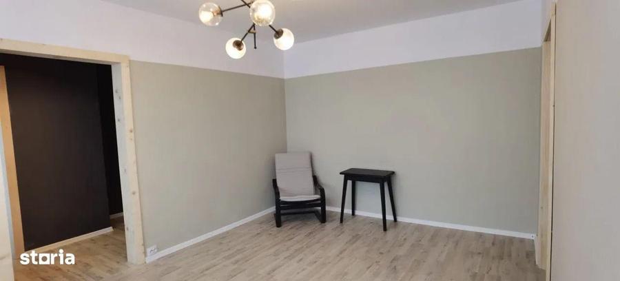 Apartament cu 2 camere semidecomandat, mobilat în 1 Mai