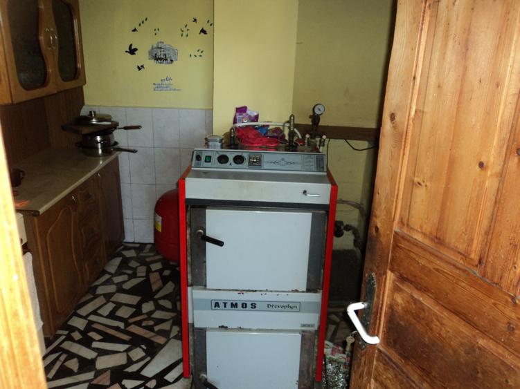 Casa la 7 km de Rm.Valcea, in com Bujoreni(Gura Vaii) - 18
