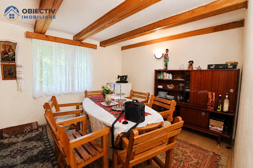 Casă individuală cu 4 camere cu Teren 1477 Mp în Tarcău