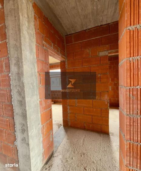 Casă cu 4 camere cu Teren 430 Mp în Biharia
