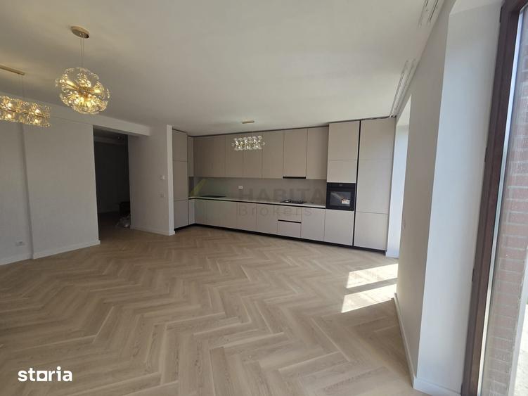 Apartament cu 4 camere în Tunari