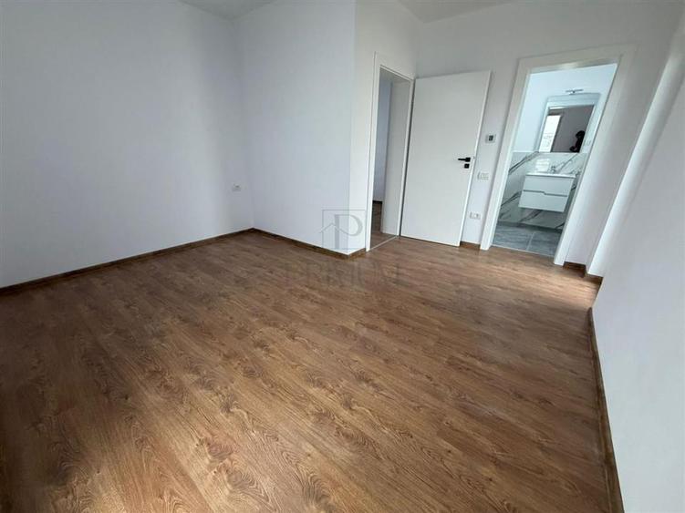 Casă individuală cu 4 camere cu Teren 350 Mp în Săcălaz