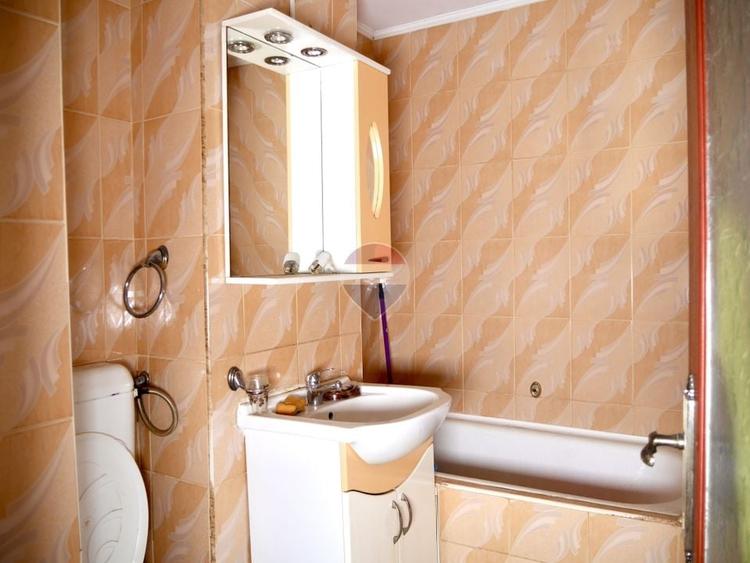 Apartament cu 2 camere semidecomandat, mobilat în Kogălniceanu