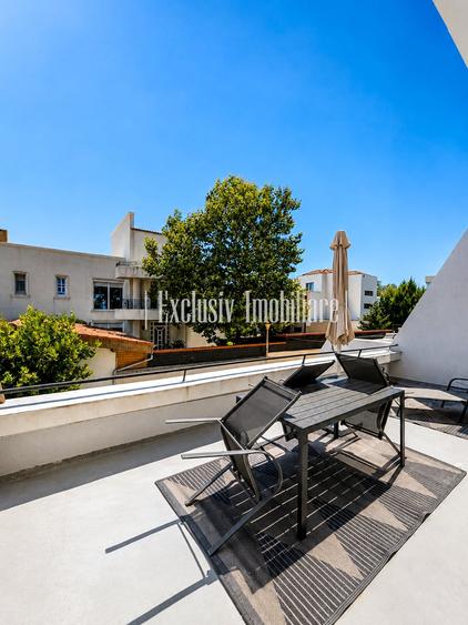 Apartament cu 3 camere decomandat în Faleza Nord