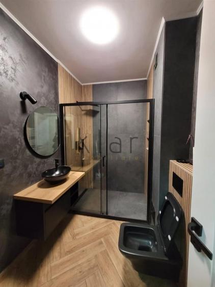 Apartament cu 2 camere semidecomandat în Florești