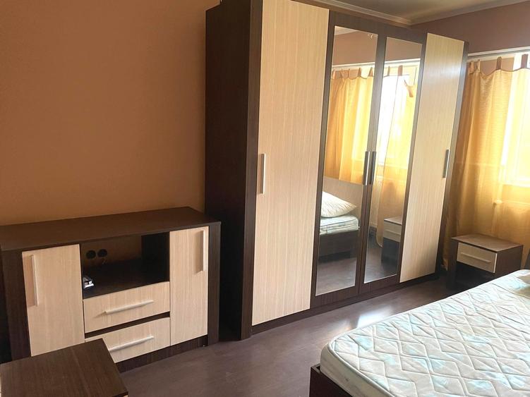 Apartament cu 3 camere decomandat în Nord