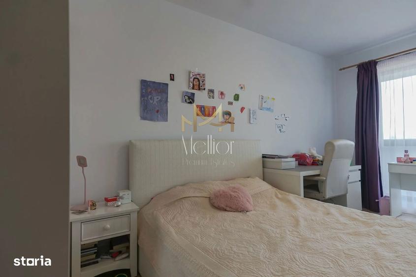 Apartament cu 4 camere semidecomandat, mobilat în Zorilor