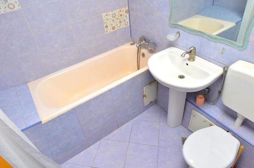 Apartament cu 2 camere decomandat, mobilat în Dristor