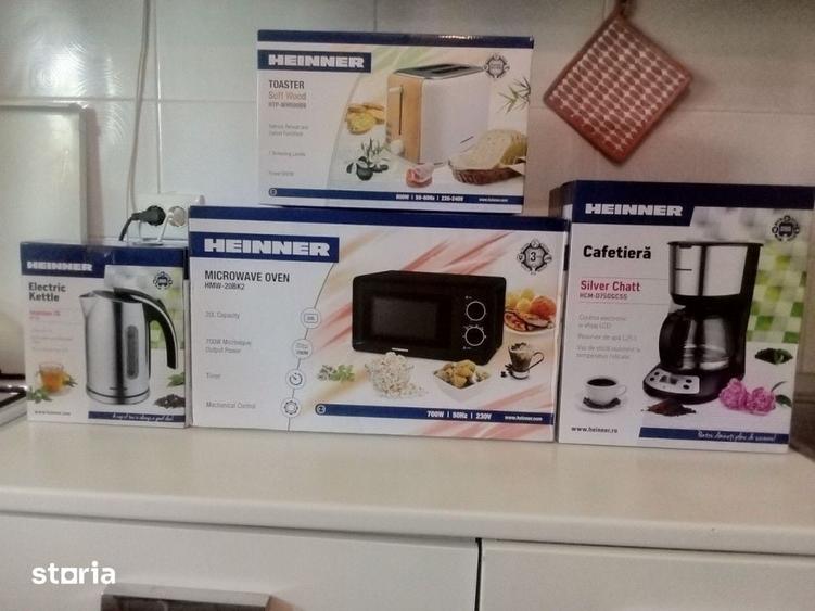 Apartament cu 3 camere decomandat în Dristor