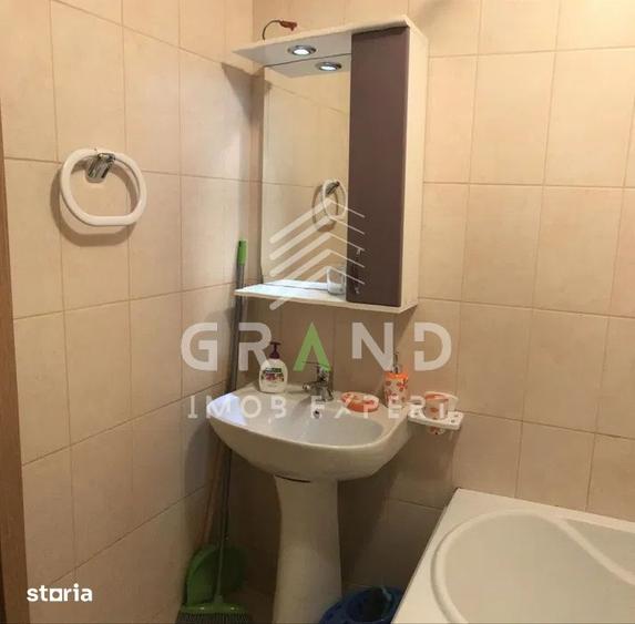 Garsonieră decomandată, mobilată în Zorilor