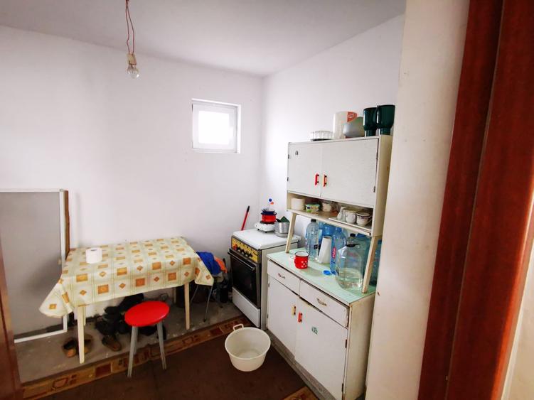 Casă individuală cu 2 camere cu Teren 2250 Mp în Gruiu