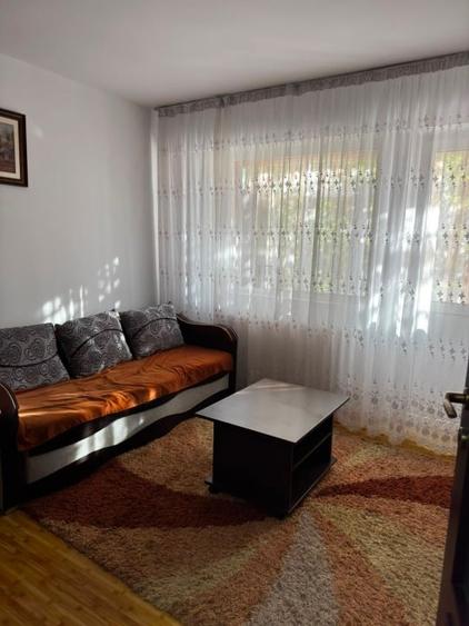Apartament cu 2 camere decomandat, mobilat în Zahana