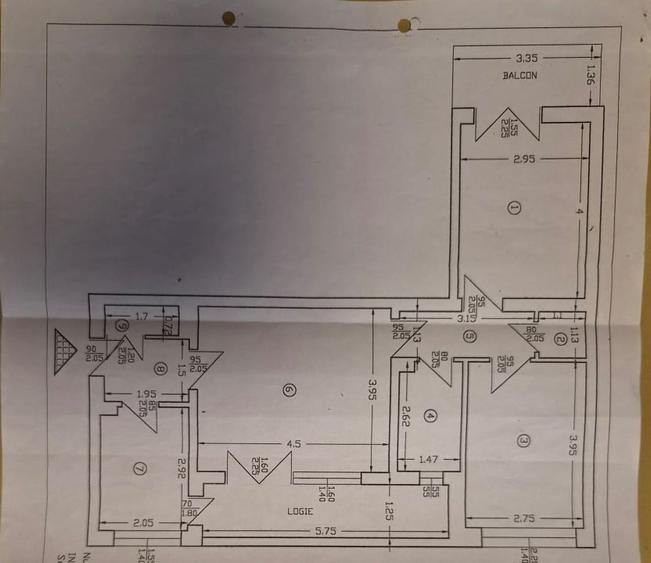 Apartament cu 3 camere semidecomandat, mobilat în Lujerului