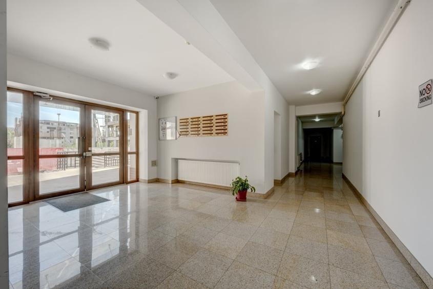 Apartament cu 3 camere decomandat, mobilat în Sisești