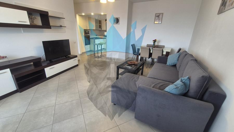 Apartament cu 2 camere decomandat, mobilat în Parcul Carol