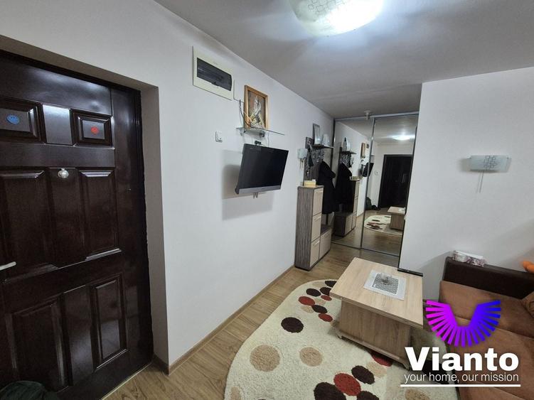 Apartament cu 2 camere semidecomandat, mobilat în Valea Aurie