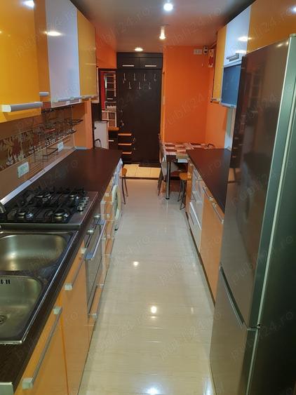 Apartament cu 3 camere decomandat în Dacia
