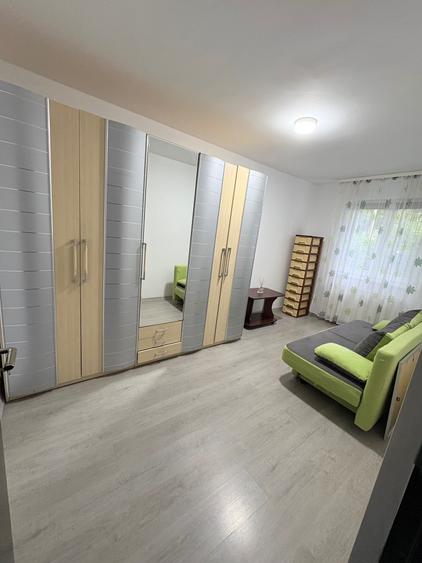 Apartament cu 2 camere semidecomandat în Dâmbu Pietros