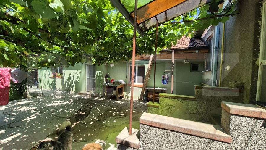 Casă individuală cu 4 camere cu Canalizare în Cloșca