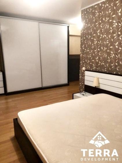 Apartament cu 3 camere decomandat, mobilat în Faleza Nord