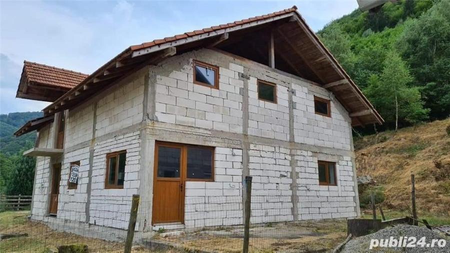 Casă cu 6 camere în Marga