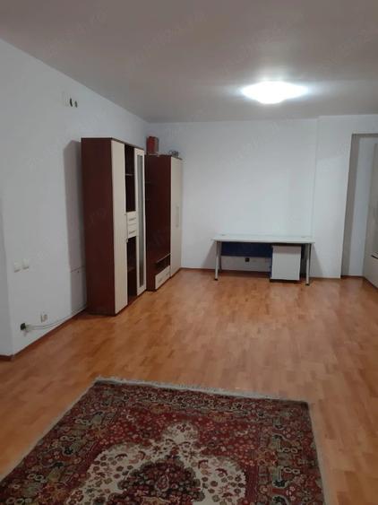 Apartament cu 2 camere semidecomandat în Titan
