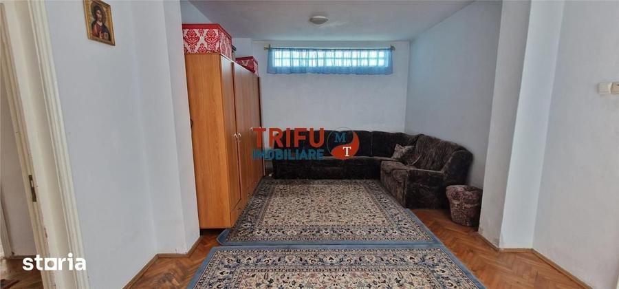 Casă cu 4 camere cu Teren 1380 Mp în Partoș