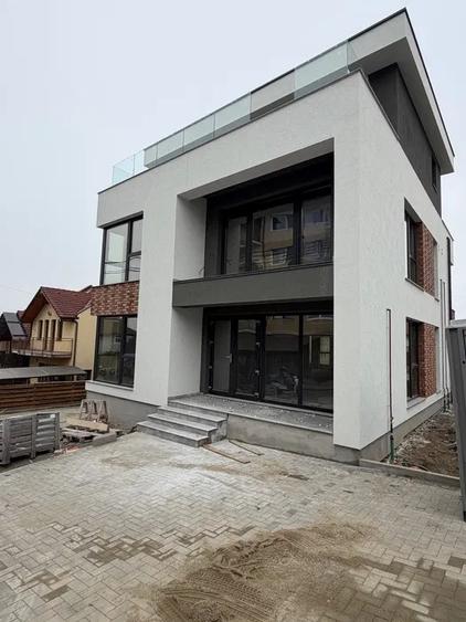 Spațiu comercial, de 220 mp, în Andrei Mureșanu