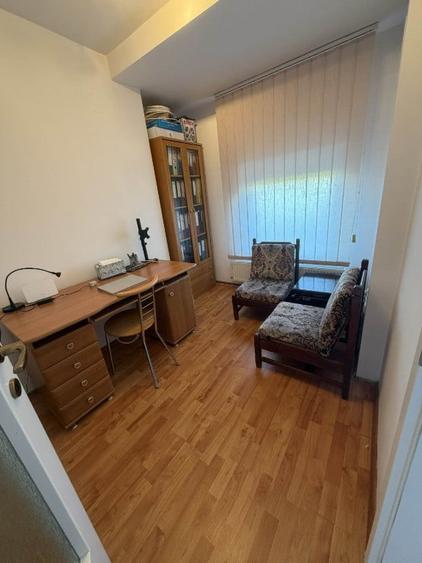 Casă cu 5 camere cu Teren 250 Mp în Central