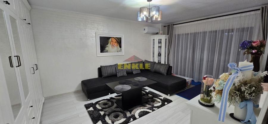 Apartament cu 2 camere decomandat în Ultracentral