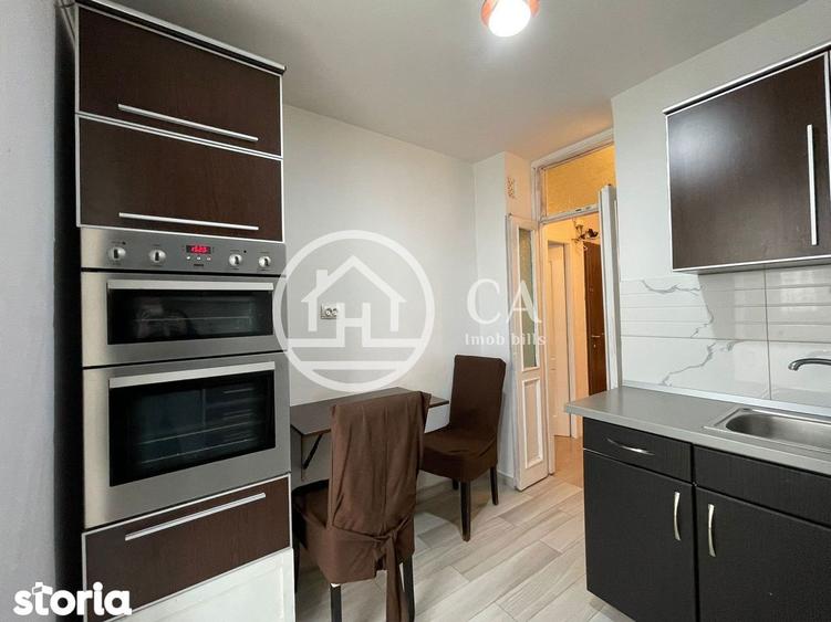 Apartament cu 3 camere decomandat în Decebal