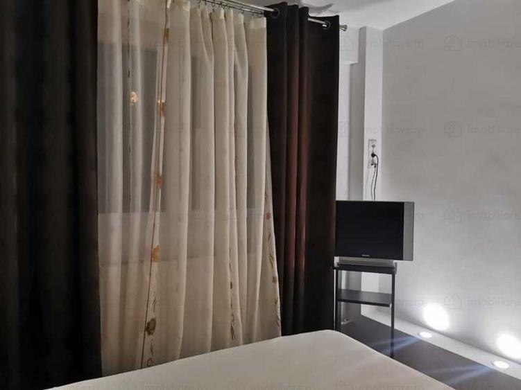 Apartament cu 2 camere decomandat în Lacul Tei