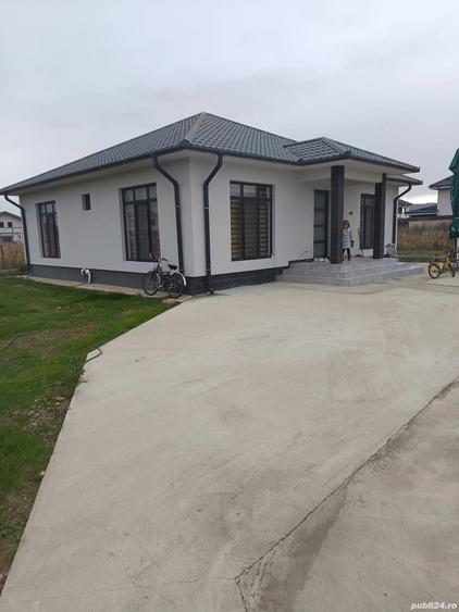 Casă cu 3 camere cu Teren 700 Mp în Central
