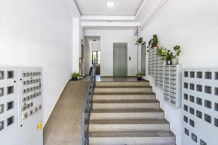 Apartament cu 3 camere decomandat în Militari