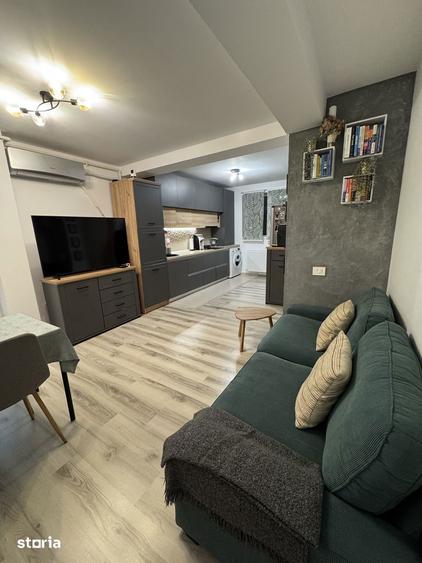 Apartament cu 3 camere în Est