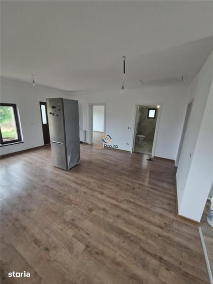 Casă cu 3 camere cu Teren 750 Mp în Chevereșu Mare