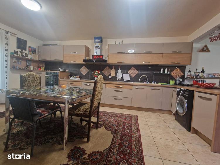 Valu lui Traian- Vila P+1, 4 camere, 1 garaj, teren 716mp-260.000e neg - 9