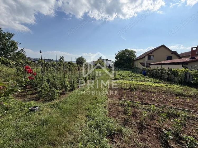 Teren de 1400 mp, în Central