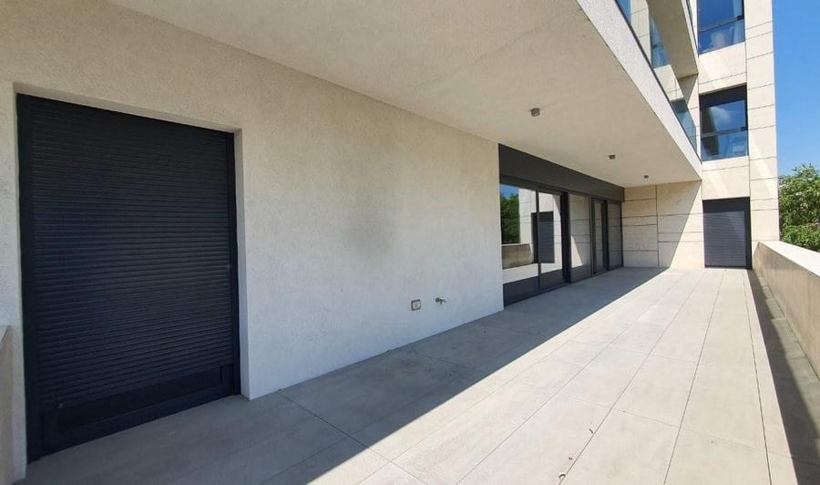 Apartament cu 5 camere în Kiseleff