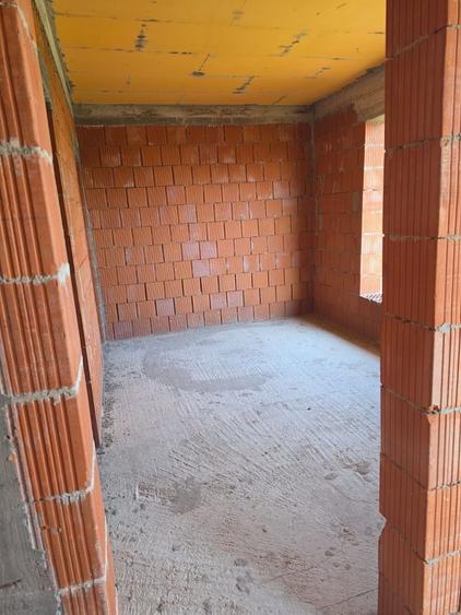 Casă individuală cu 1 camere cu Canalizare în Cheriu