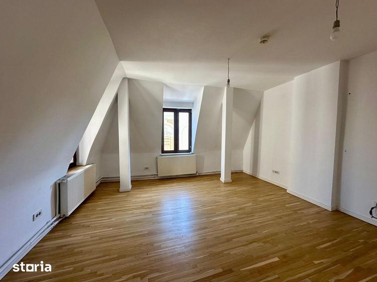 Spațiu comercial, de 338.5 mp, în Centrul Civic