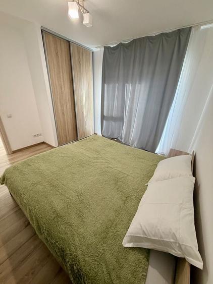 Apartament cu 2 camere semidecomandat, mobilat în Mărăști
