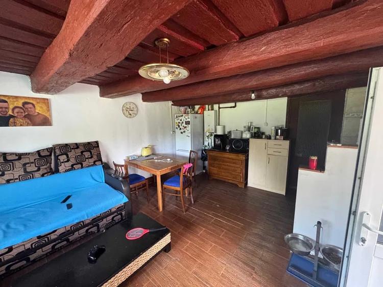 Casă cu 2 camere cu Teren 901 Mp în Central