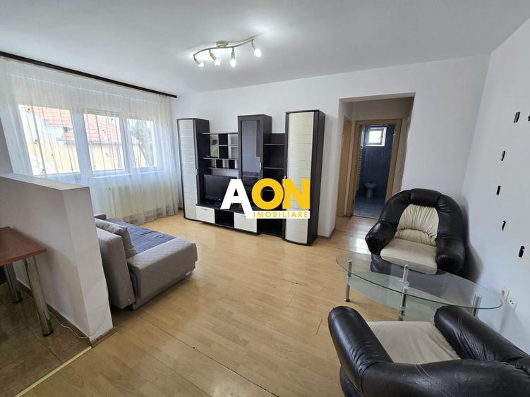 Apartament cu 2 camere semidecomandat, mobilat în Central